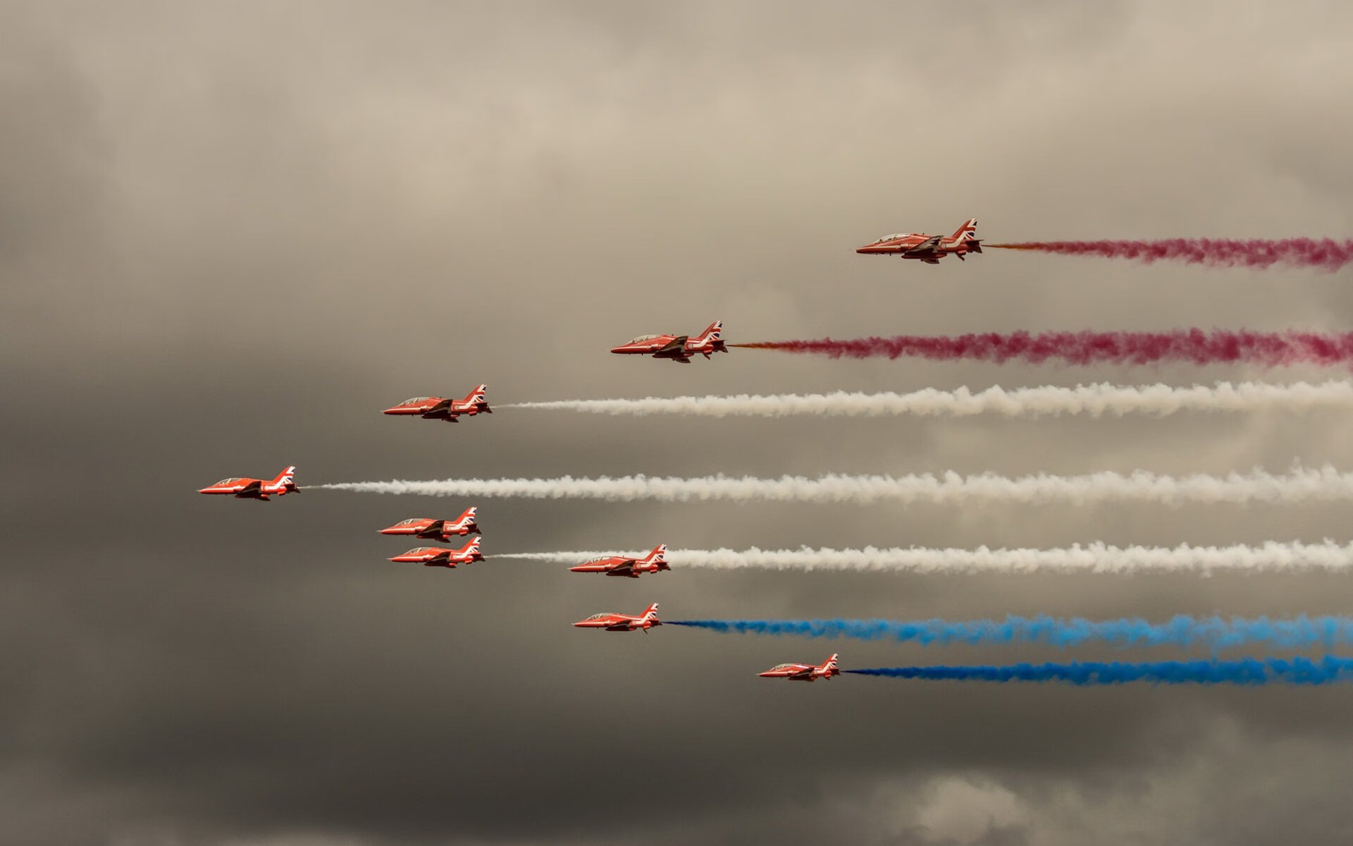 Jiuyou-葡萄牙骑手吉尔贝托·费利佩在2024年全国工作马术锦标赛中获得大师组银牌，表现出色。