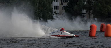 九游下载安装-世界青少年水上漂流锦标赛激烈比拼，勇气与速度的较量，青少年水上竞技